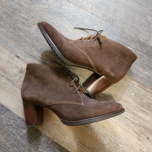 LL Bean Brown Suede Lace Up Ankle Bootie